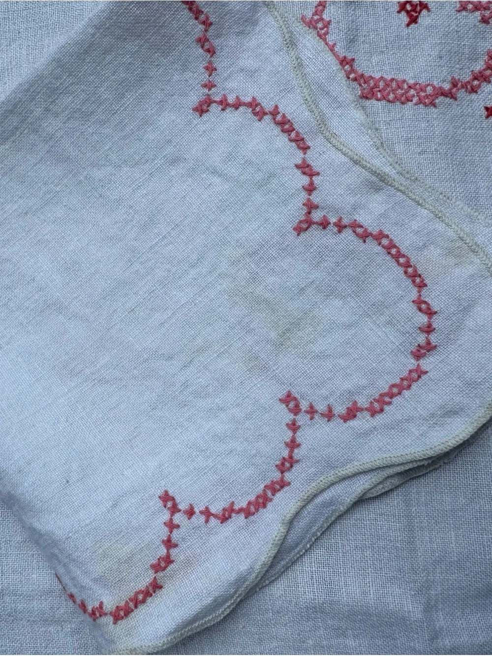 Vintage White Oval Tablecloth Set Red and Pink Cross-Stitch